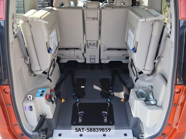 Nissan SERENA 2020-02 8458388-2