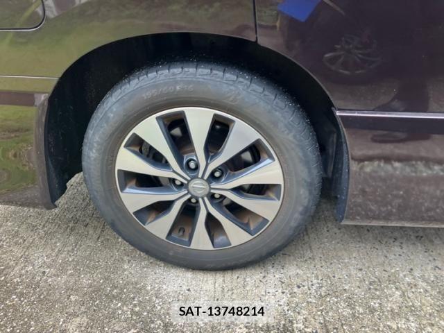Nissan SERENA 2017-01 8486069-6