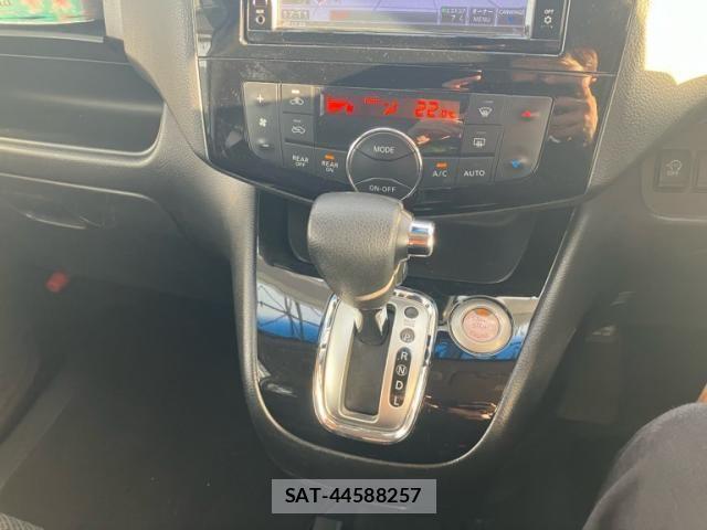Nissan SERENA 2014-08 8486070-17