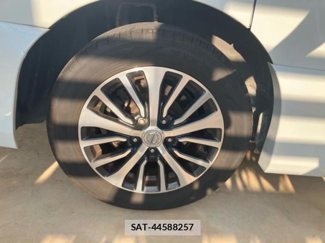 Nissan SERENA 2014-08 8486070-5