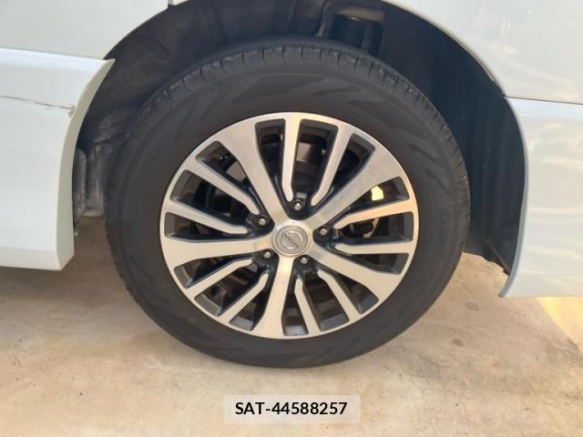 Nissan SERENA 2014-08 8486070-6