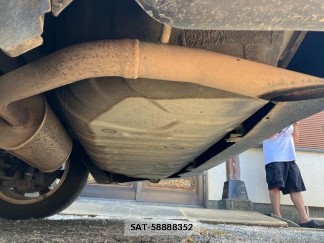 Nissan SERENA 2013-10 8486071-10