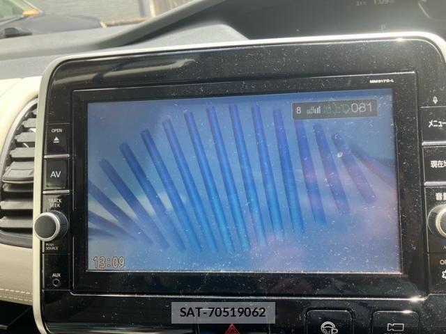 Nissan SERENA 2017-08 8486072-21