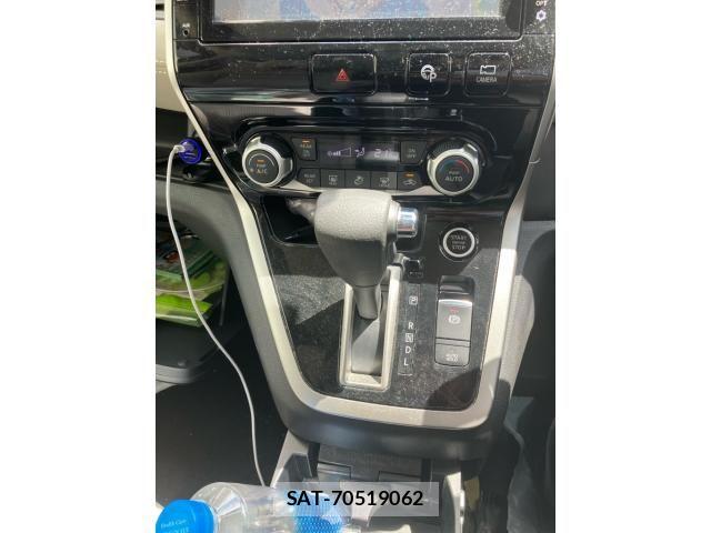 Nissan SERENA 2017-08 8486072-23
