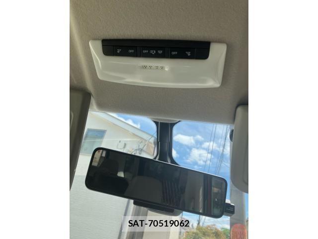 Nissan SERENA 2017-08 8486072-24