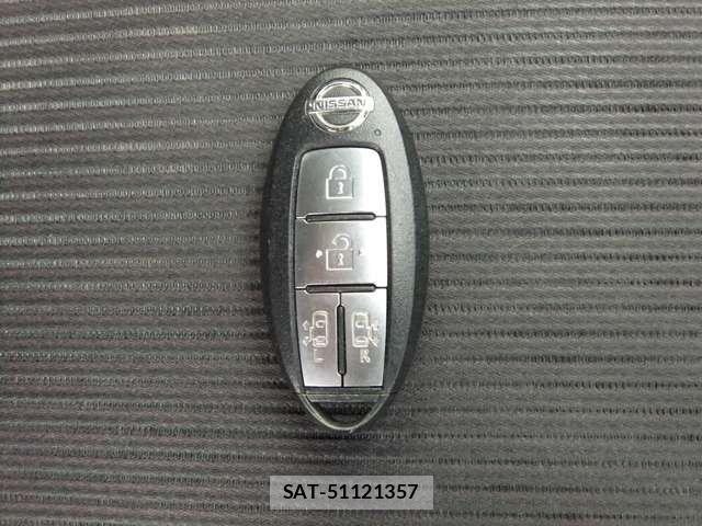 Nissan SERENA 2018-02 8527281-19
