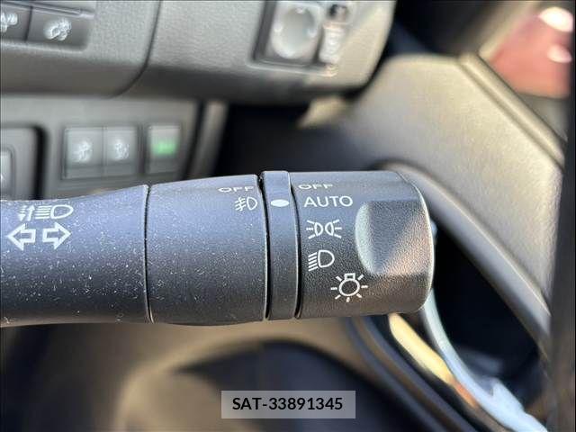 Nissan SERENA 2015-07 8527298-26