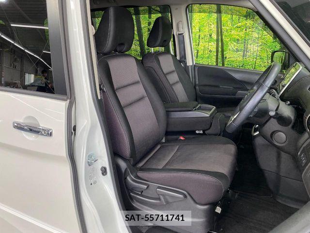 Nissan SERENA 2017-02 8527290-7