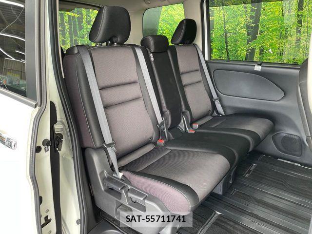 Nissan SERENA 2017-02 8527290-8