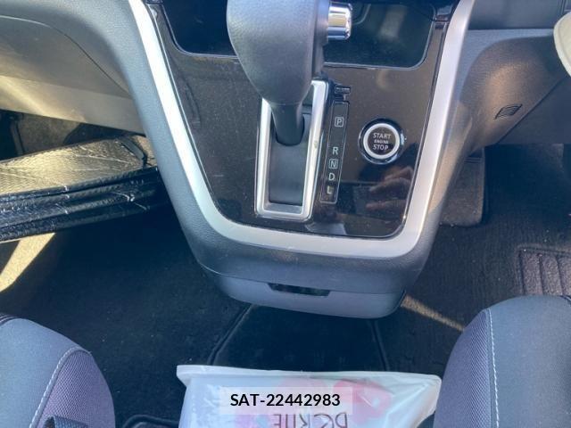 Nissan SERENA 2018-03 8527313-16