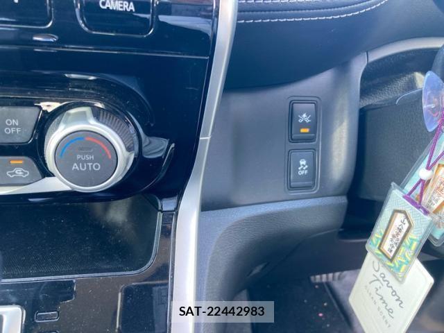 Nissan SERENA 2018-03 8527313-22