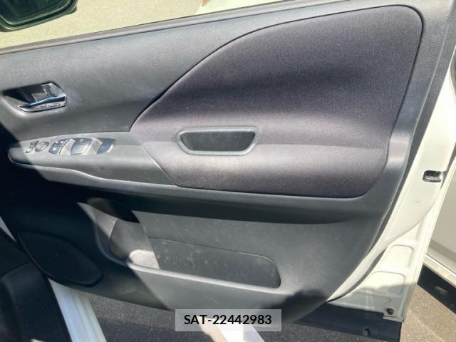 Nissan SERENA 2018-03 8527313-8