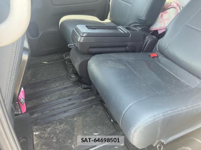 Nissan SERENA 2014-07 8527316-11