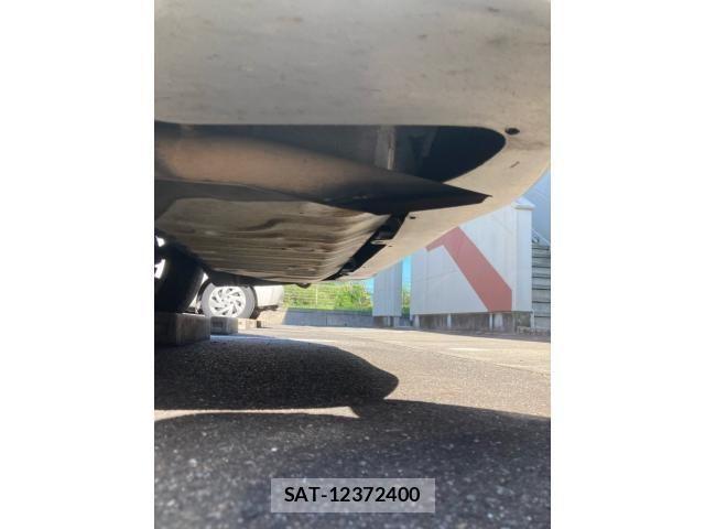 Nissan SERENA 2013-05 8527317-18