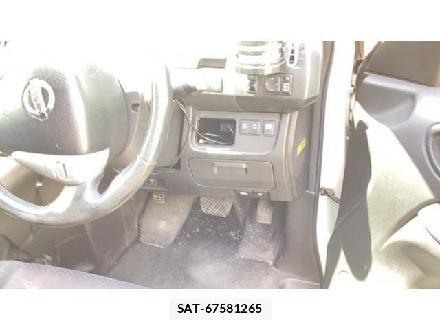 Nissan SERENA 2013-05 8527318-10