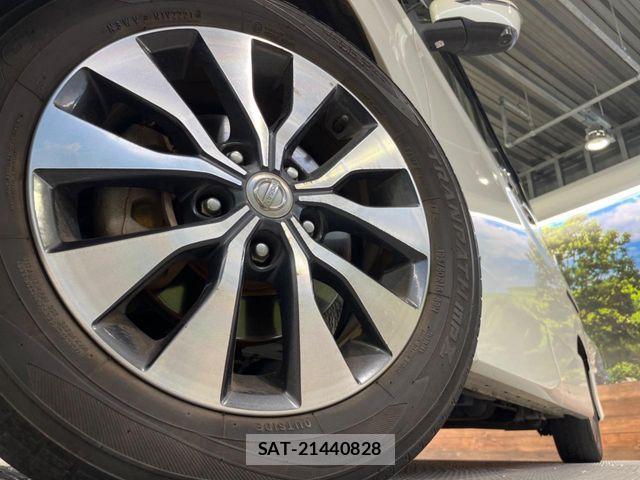 Nissan SERENA 2018-04 8527300-12