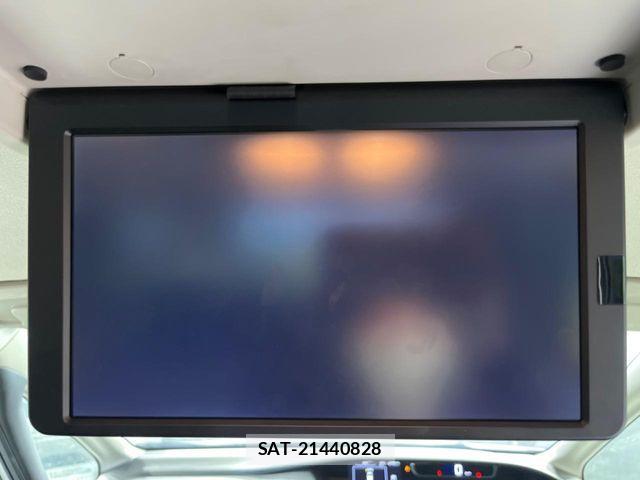 Nissan SERENA 2018-04 8527300-3