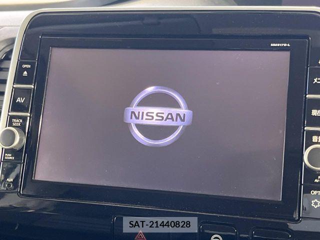 Nissan SERENA 2018-04 8527300-4
