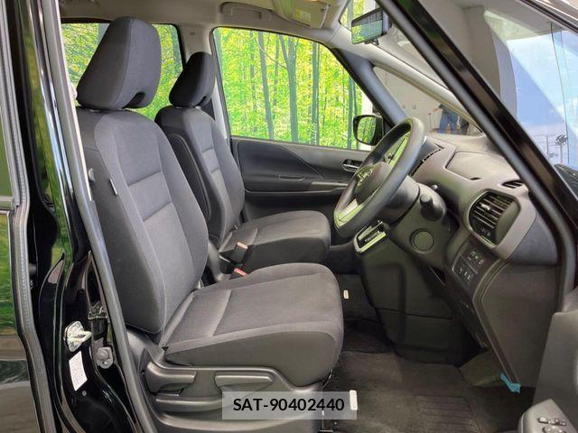 Nissan SERENA 2018-03 8527297-7