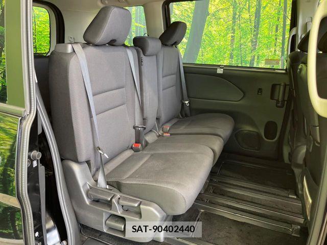Nissan SERENA 2018-03 8527297-8