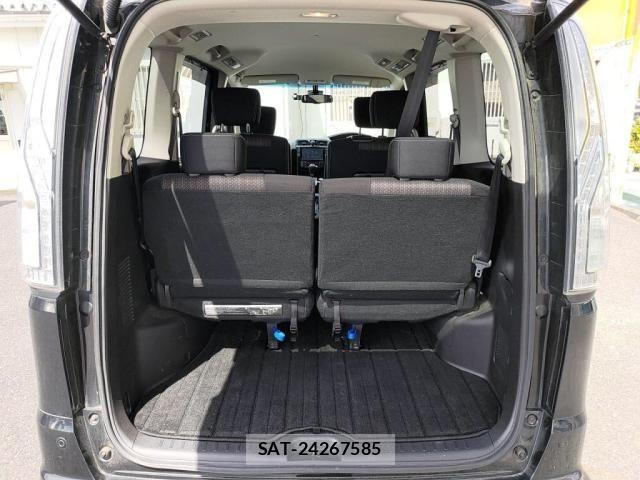 Nissan SERENA 2014-07 8527295-24