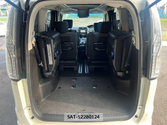 Nissan SERENA 2015-12 8527302-14