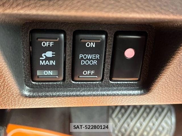 Nissan SERENA 2015-12 8527302-26