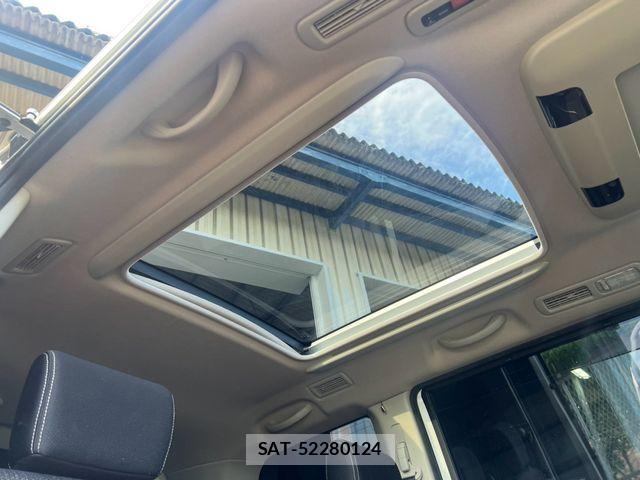 Nissan SERENA 2015-12 8527302-27