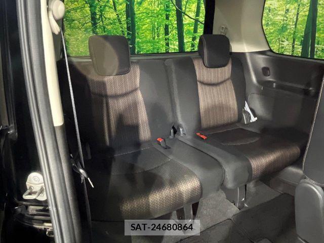 Nissan SERENA 2015-01 8527301-9