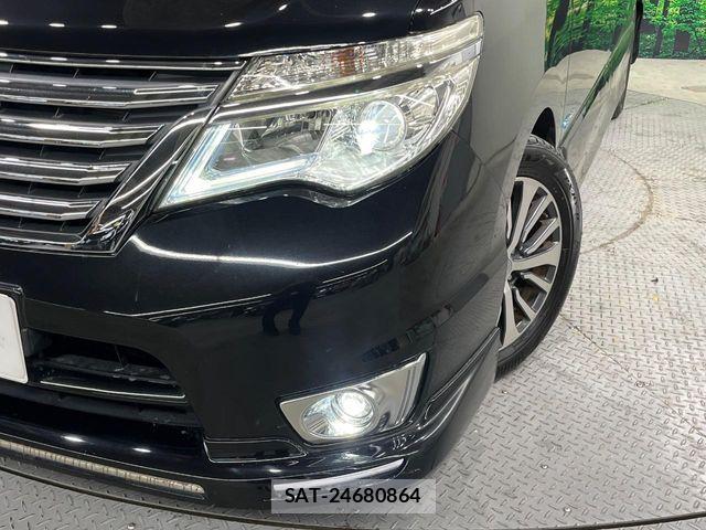Nissan SERENA 2015-01 8527301-11