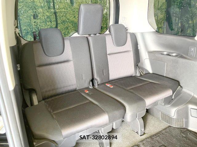 Nissan SERENA 2017-12 8527282-9