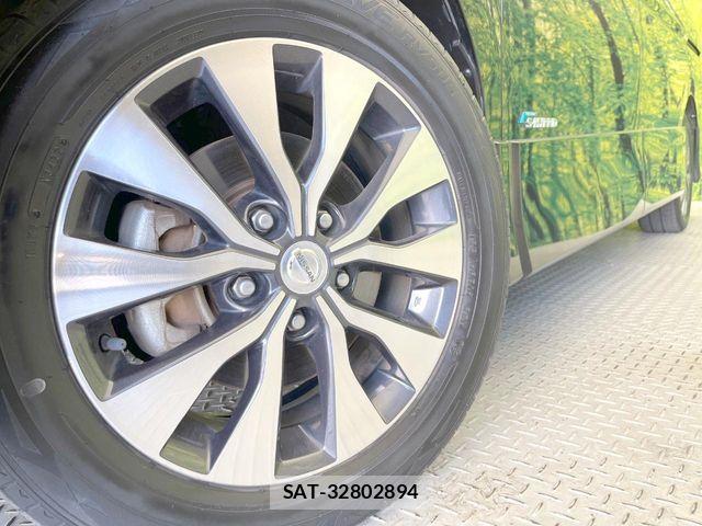 Nissan SERENA 2017-12 8527282-13