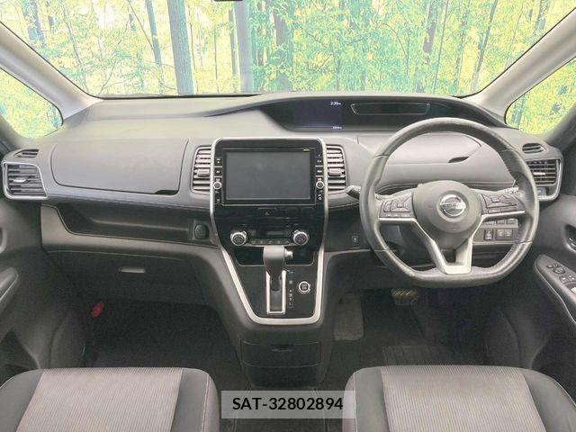 Nissan SERENA 2017-12 8527282-1