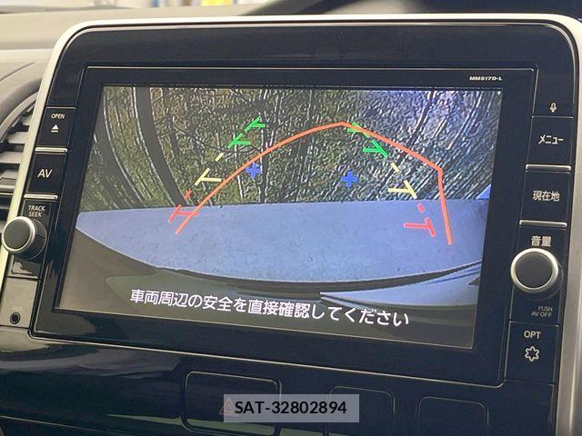 Nissan SERENA 2017-12 8527282-3