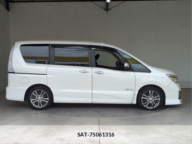 Nissan SERENA 2014-02 8527305-16