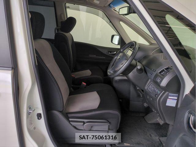 Nissan SERENA 2014-02 8527305-25