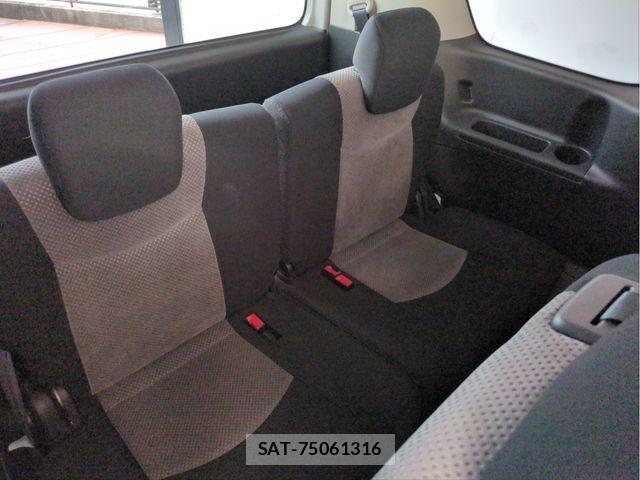 Nissan SERENA 2014-02 8527305-27