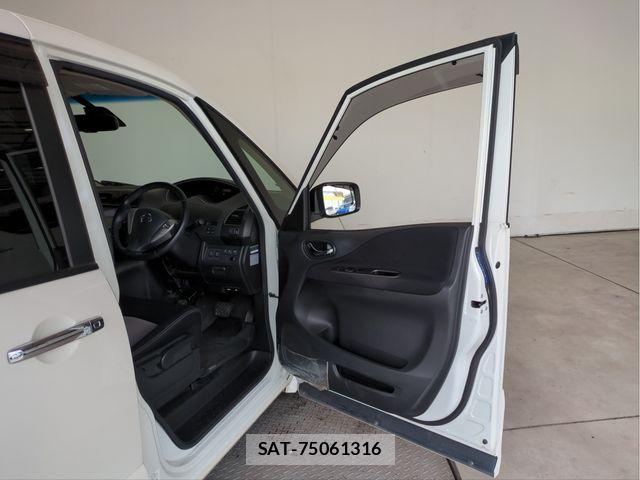 Nissan SERENA 2014-02 8527305-28