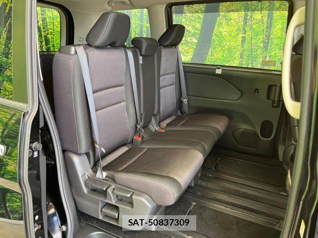 Nissan SERENA 2018-11 8527280-9