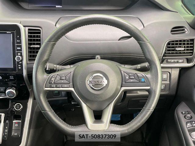 Nissan SERENA 2018-11 8527280-11