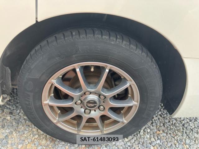 Nissan SERENA 2014-03 8527315-4