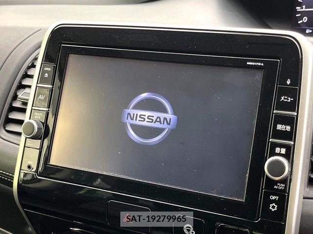 Nissan SERENA 2018-02 8527278-2