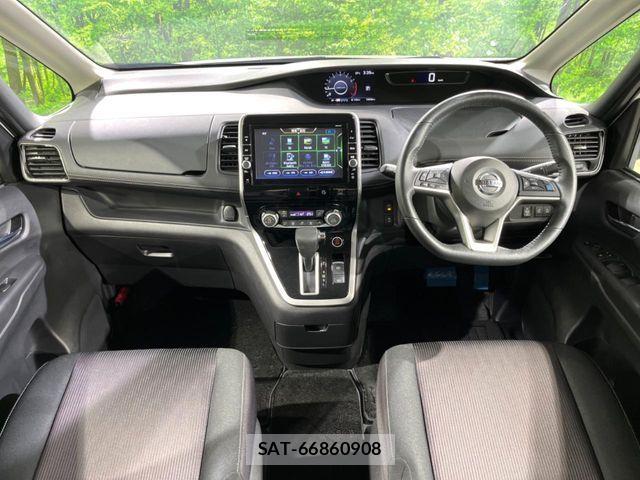 Nissan SERENA 2018-02 8527270-1