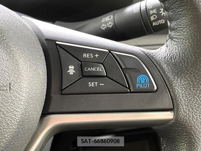 Nissan SERENA 2018-02 8527270-5