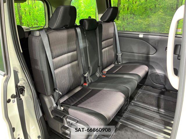 Nissan SERENA 2018-02 8527270-8