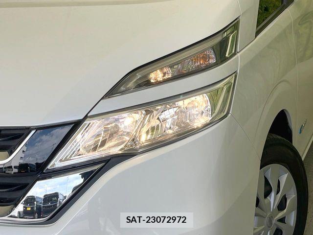 Nissan SERENA 2017-01 8527303-12