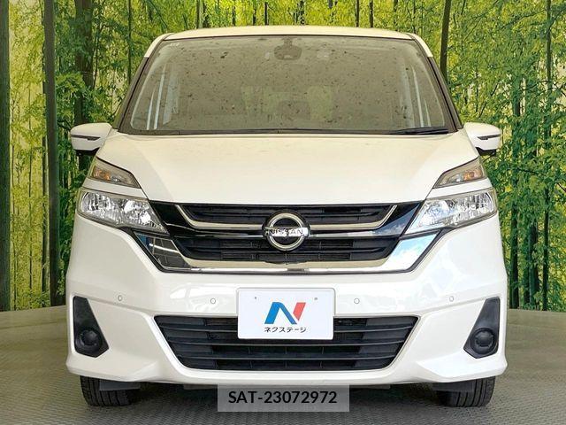 Nissan SERENA 2017-01 8527303-14