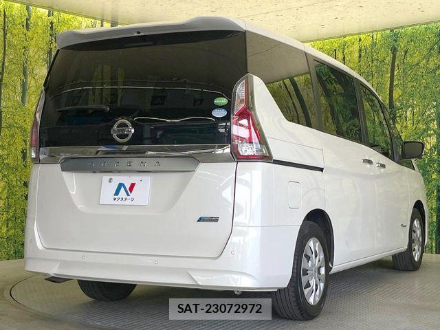 Nissan SERENA 2017-01 8527303-17