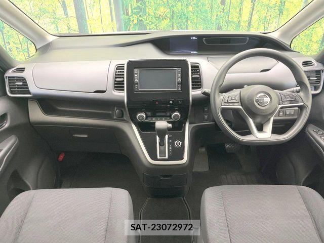 Nissan SERENA 2017-01 8527303-1