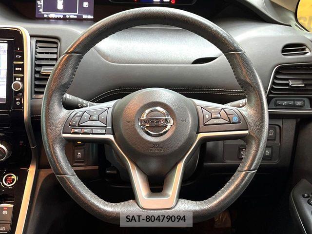 Nissan SERENA 2017-01 8527289-11